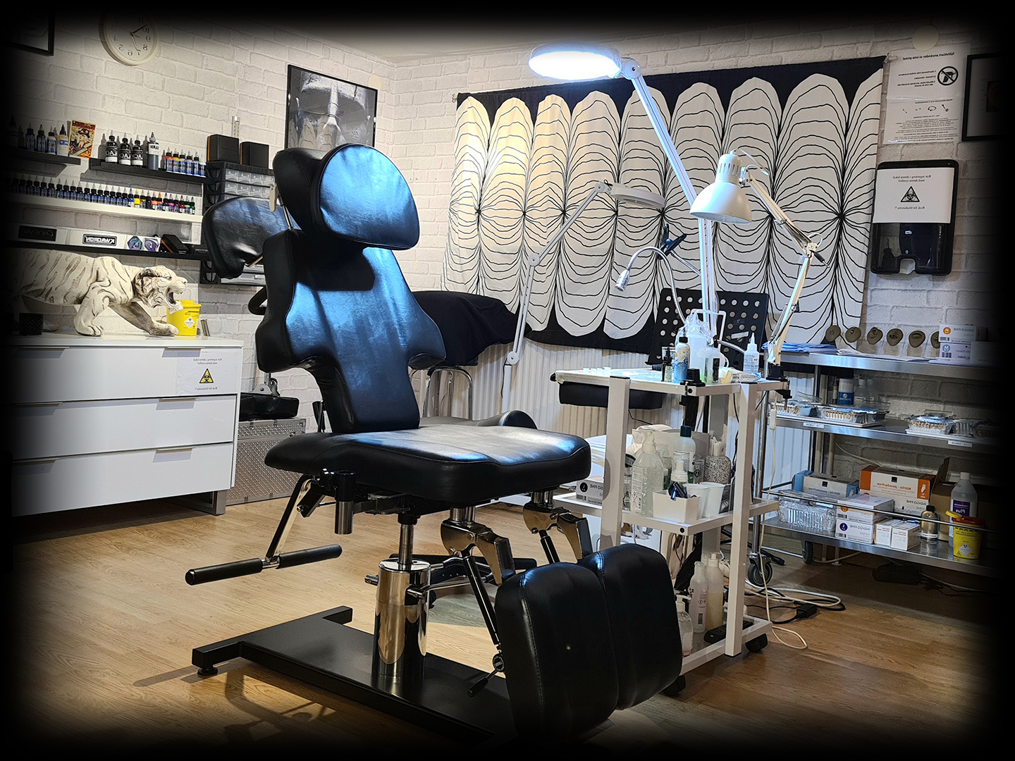 Dark Tattoos Sweden studio – professionell miljö