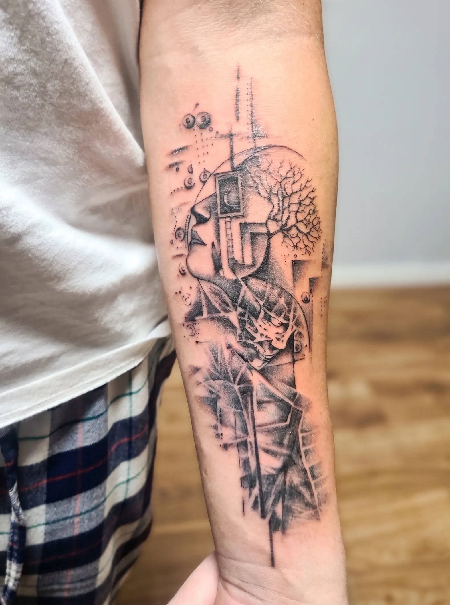 Konstnärlig arm tatuering