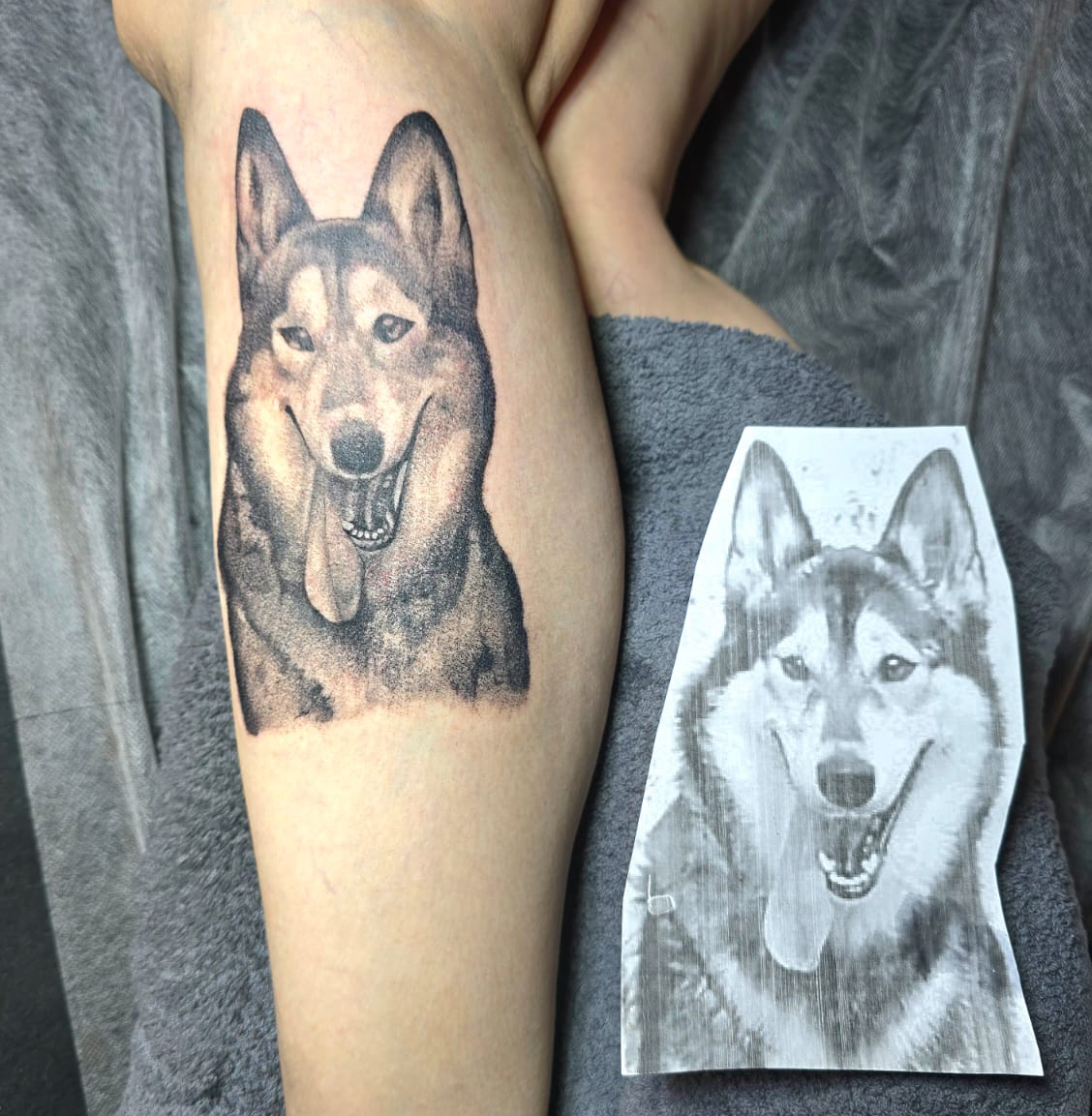 Realistisk hund tatuering